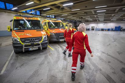 Ensihoidon taakkaa ehkä kevennetään siirtämällä ambulansseja Ouluun muualta Pohjois-Pohjanmaalta – "Meillä on ollut erittäin paljon haasteita saada pidettyä kaikki ambulanssit valmiudessa"