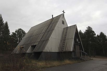 Karigasniemen vanha kappeli on taas myynnissä – Yrittäjä osti kappelin 650 eurolla ja myy sitä nyt huutokaupassa 45 000 euron lähtöhinnalla