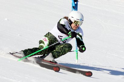 Sami Uotilalle kolme voittoa alppimasterien SM-kisoissa – olympiavoittaja Esko Rechardt pujottelumestariksi