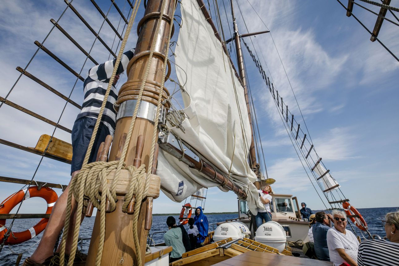 Perämeren saaristoon pääsee kesäretkelle veneellä – "Näihin saariin liittyy paljon puuteollisuuden, kalastuksen ja merenkulun historiaa"