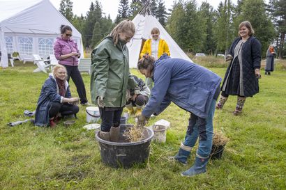 Savea, joogaa ja villiyrttejä – Kaleva vieraili Kiiminkijoen varressa järjestetyllä minifestivaalilla, joka nostaa esille luonnonläheisen tekemisen