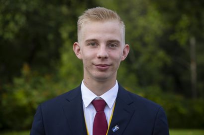 Miko Bergbom valittiin Perussuomalaisen Nuorison puheenjohtajaksi Oulussa