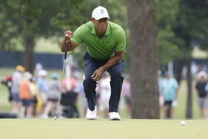 Tiger Woods ylsi PGA-mestaruuskilpailun viikonlopun viheriölle – johdossa PGA Tourin edelliskauden tulokas Will Zalatoris