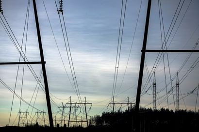 Kantaverkkoyhtiö Fingrid parantaa sähkönsiirtokykyä Iin ja Oulun välillä uudella voimajohdolla –  Taustalla tuulivoiman tuotannon kasvu