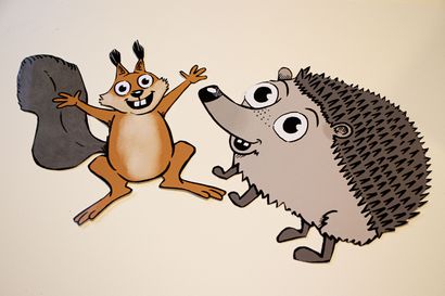 Eija Järvelän eläimet Oulu-oppaina – orava ja kumppanit seikkailevat satukirjan sivuilla