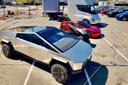 Bloomberg: Teslan futuristisen Cybertruckin "pellit" tehtäisiin Outokummun teräksestä