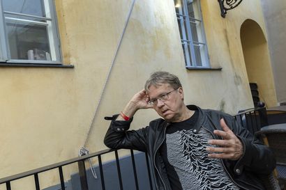 Yölinjasta suomalaisille tutuksi tullut Pekka Sauri uskoo sovun yrittämiseen riitelyn keskellä – ﻿"Ahdistus puolittuu jakamalla"