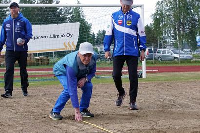 Heikki Paukkeri on neljän lajin harrastaja – intoa urheiluun riittää edelleen, vuosien saatossa maratoneja on kertynyt 205