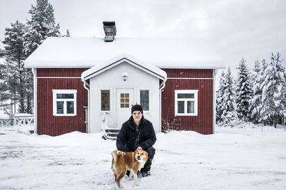 Marttiinin puukkotehtaan tarina Rovaniemellä päättyi, kun Heikki Alakulppi sulki oven perässään – nyt Alakulppi uudistaa puukkoperinnettä omassa yrityksessään