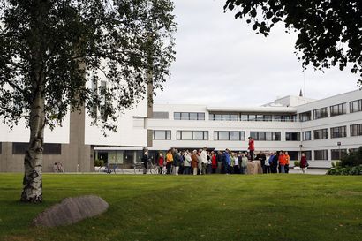 Rovaniemen kaupunki ei ole "lopullisesti tyrmännyt" Santa Open Air -festivaalin järjestämistä Aalto-keskuksessa – ensiksi kaupunki aikoo laatia tontille käyttöehdot
