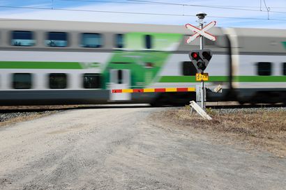 Laaja järjestelmävika myöhästytti pohjoisen Suomen junaliikennettä perjantaina iltapäivällä, kertoo Finntraffic