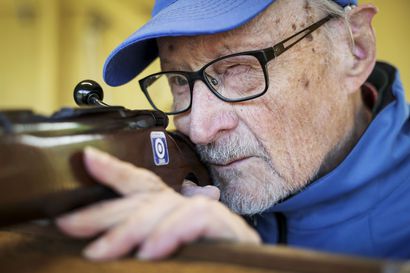 Pentti Tirri, 94, on Lapin vanhin kilpaurheilija – rovaniemeläinen konkari on ampunut kilpaa jo kahdeksalla vuosikymmenellä