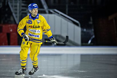 Ouluun palannut Ilari Moisala koki kymmenen vuoden ulkomaankierroksen aikana Ruotsin jääpallokulttuurin ja pelasi Venäjällä 42 asteen pakkasessa – "Valmentaja huusi aina pää punaisena, olimme johdossa tai tappiolla"