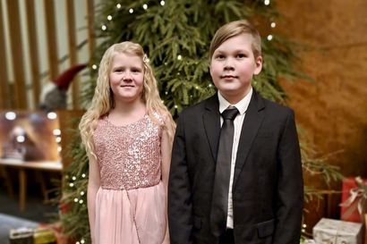 Mirelda ja Nooa edustivat Raahea lasten itsenäisyyspäivän juhlassa