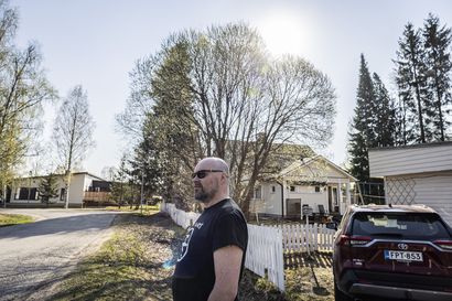 Rovaniemi aikoo pakkolunastaa kolmanneksen Jarno Valkosen tontista Saarenkylässä – tieto uudesta katulinjauksesta tuli asukkaille täysin puskista