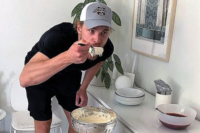 NHL-tähti Mikko Rantasen hanskassa pysyvät myös kauha ja kokkiveitsi – testaa hänen suosikkireseptinsä: mummin siskonmakkarasoppa ja isän hirvipyörykät