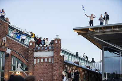 Poliisi patisti kiekkokansan alas Oulun kauppahallin katolta, jonne oli eksynyt myös liikennemerkki – muuten kultajuhlat sujuivat rauhallisesti