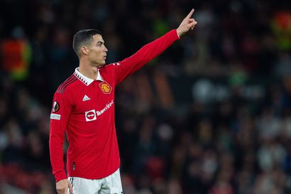 Manchester Unitedia rajusti kritisoineelle Ronaldolle näytettiin ovea – sopimus purettiin "yhteisymmäryksessä"