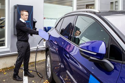 Sähköautojen alkuvuoden myynti Lapissa ylitti kauppiaidenkin odotukset – autoveron poistuminen nyt lokakuun alussa lisännee kauppaa ainakin vähän