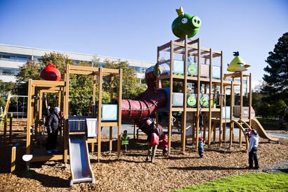 Valtuustoaloite esittää vessojen rakentamista Angry Birds -puistoon ja Vanhan torin leikkipuistoon