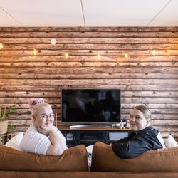 Annikan ja Claudian uusi koti Oulun Heinäpäässä on 50 neliön avara ja valoisa tilaihme: "Täällä ei kyllä ole yhtään hukkatilaa"