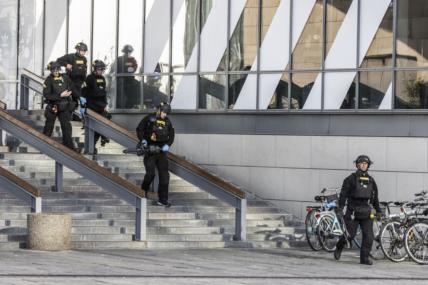 Tanskan Poliisi: Kööpenhaminan Ostoskeskusampuminen Ei Vaikuta ...