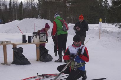 Rajalta rajalle -hiihdon tauko Pudasjärven Rytingissä 15.3.2023