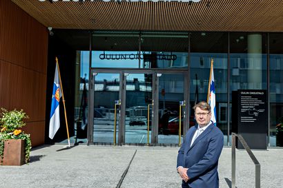 Oulun uuden oikeustalon avajaisia vietettiin juhlavissa tunnelmissa – "Olen onnellinen lopputuloksesta", iloitsi johtava kihlakunnanvouti Reijo Junkkari