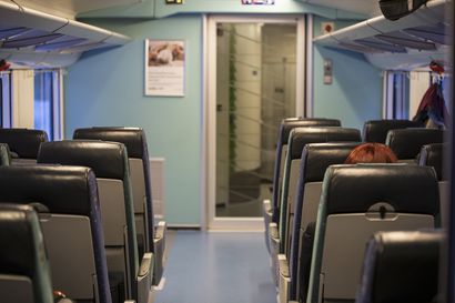 VR supistaa lisää kau­ko­ju­na­lii­ken­net­tä: Helsinki-Oulu-välillä ajetaan noin kaksi kolmasosaa vuoroista, Oulu-Rovaniemi-junia perutaan