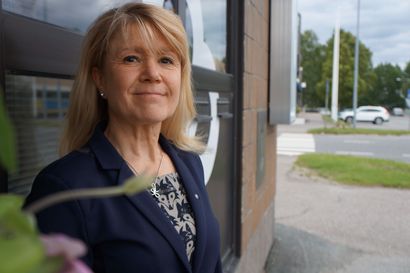 Kuusamolainen Riitta Laulajainen tavoittelee Ypäjän kunnanjohtajan virkaa