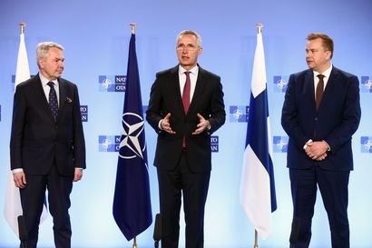 Analyysi: Nato-Suomi voi olla totisinta totta jo pääsiäisenä – Harmistuneessa Ruotsissa lisääntyvät "pitäkää tunkkinne" -parahdukset, jossa Ruotsi jäisi ulos Natosta