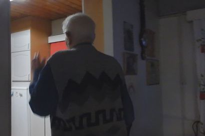 Martti Nikula, 93, asuu omakotitalossa yksin, mutta läheiset pitävät huolta
