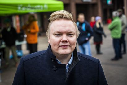 Keskusta haluaa maa- ja metsätalousministeriksi Antti Kurvisen ja uudeksi tiede- ja kulttuuriministeriksi Petri Honkosen