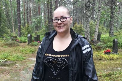 Norjalainen Lindis Møller-Davidsen kävi Kitkalla sijaitsevassa syrjäisessä saaressa etsimässä esi-isänsä hautaa: "Kukaan ei tiedä mihin Taavetti kuoli tai miksi hän oli ylipäätään Suomeen lähtenyt"