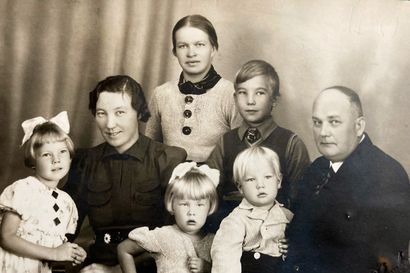 Kirjailija Heikki Toppilan perheessä luettiin iltaisin romaaneja ääneen – "Kirjoittaminen oli isälle kaikki kaikessa"