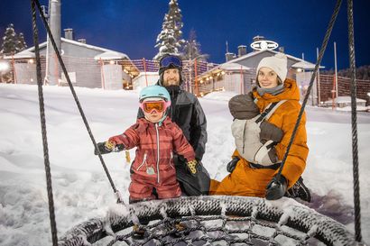 Ulkoileva, ekologinen, kierrätystä suosiva perhe – Jussi Mononen ja hänen avopuolisonsa Eeva Järvi-Laturi haluavat opettaa lapsilleen arvomaailman, joka heitä itseäänkin ohjaa