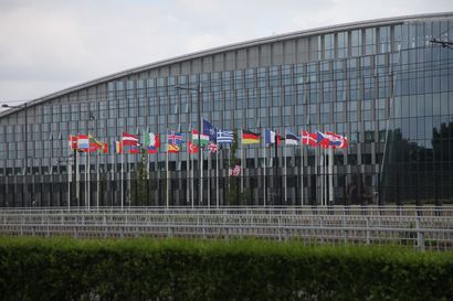 Brysselissä Naton päämajaa vastapäätä toimii Suomen Nato-edustusto, jossa paiskitaan nyt kovaa töitä – Edustuston työntekijä: "Aivoni ovat ihan muusia"