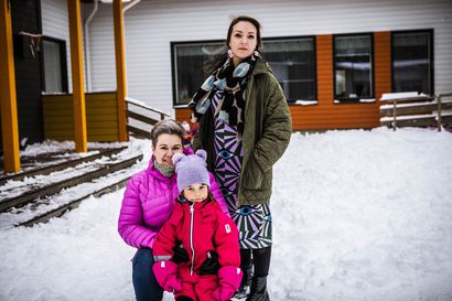 Tuttu päiväkoti Saarenkylässä muuttui yrityskaupan myötä – Jatkuvasti vaihtuva henkilökunta herättää vanhemmissa jo huolta lasten hyvinvoinnista