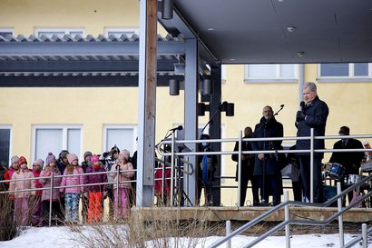 Sauli Niinistö vieraili Syväkankaan koululla Kemissä – katso video vierailusta tästä