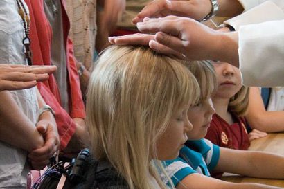 Ekaluokkalaisia siunataan koulutielle Oulun seurakunnissa – katso tilaisuudet tästä