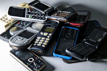 Löytyykö kotoasi vanha luuri? Suomalaiskodeissa lymyää miljoonia vanhoja kännyköitä, joille löytyisi parempaa käyttöä muualta