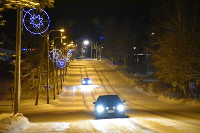 Posion kunta tilaa suunnitelman uusista jouluvaloista ja keskustaajaman keraamisten lähestymiskylttien valaisemisesta