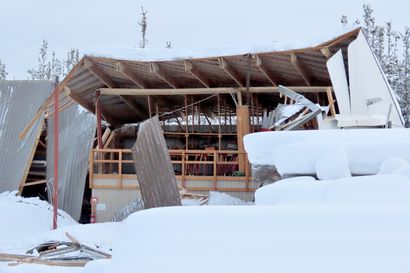 Myrsky kasvatti lumikuormia katoilla, mutta vielä ei ole syytä huoleen – Pohjois-Lapissa lunta jopa 120 kiloa neliömetrillä