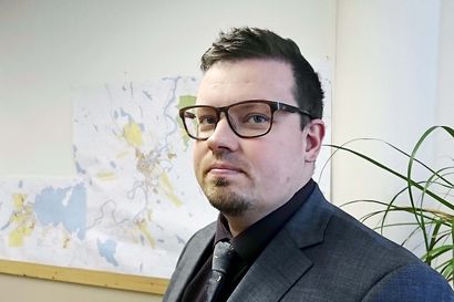 Inarin kunnanjohtaja Toni K. Laine valittiin Kanta-Hämeen maakuntajohtajaksi – "Olen tyytyväinen, että perheen yksi koti on rakennettu Inarijärven rantaan"