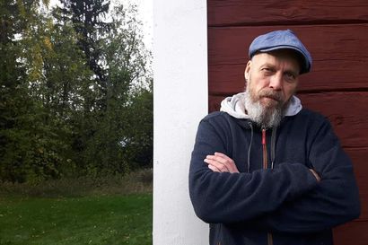 Kuuden kirjan verran kasvutarinaa – Janne Nevalan uusin romaani on valmis, ja siinä kirjailijan oma ääni kuuluu vahvana
