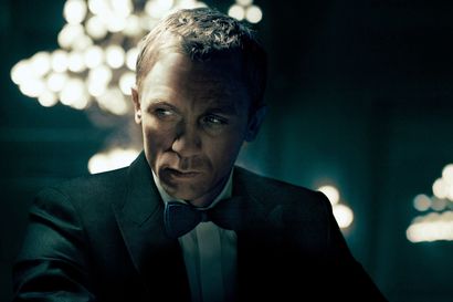 Maanantai-illan elokuvassa on aiempia jämäkämpi ja herkempi James Bond – Daniel Graigin maalaama sankari tuo mieleen Sean Conneryn