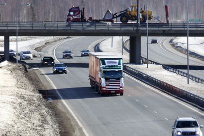 Poikkeusluvalla ajokortin saanut 17-vuotias kaahasi 180 km/h Kemi-Tornion moottoritiellä