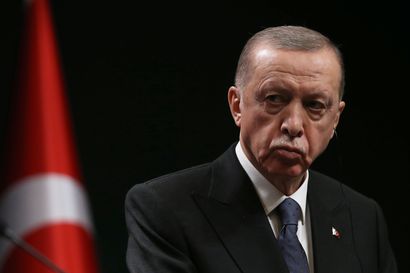 Poliisihallitus aikoo aloittaa selvityksen poliisin toiminnasta mielenosoituksissa, jotka ovat koskeneet Turkin presidenttiä