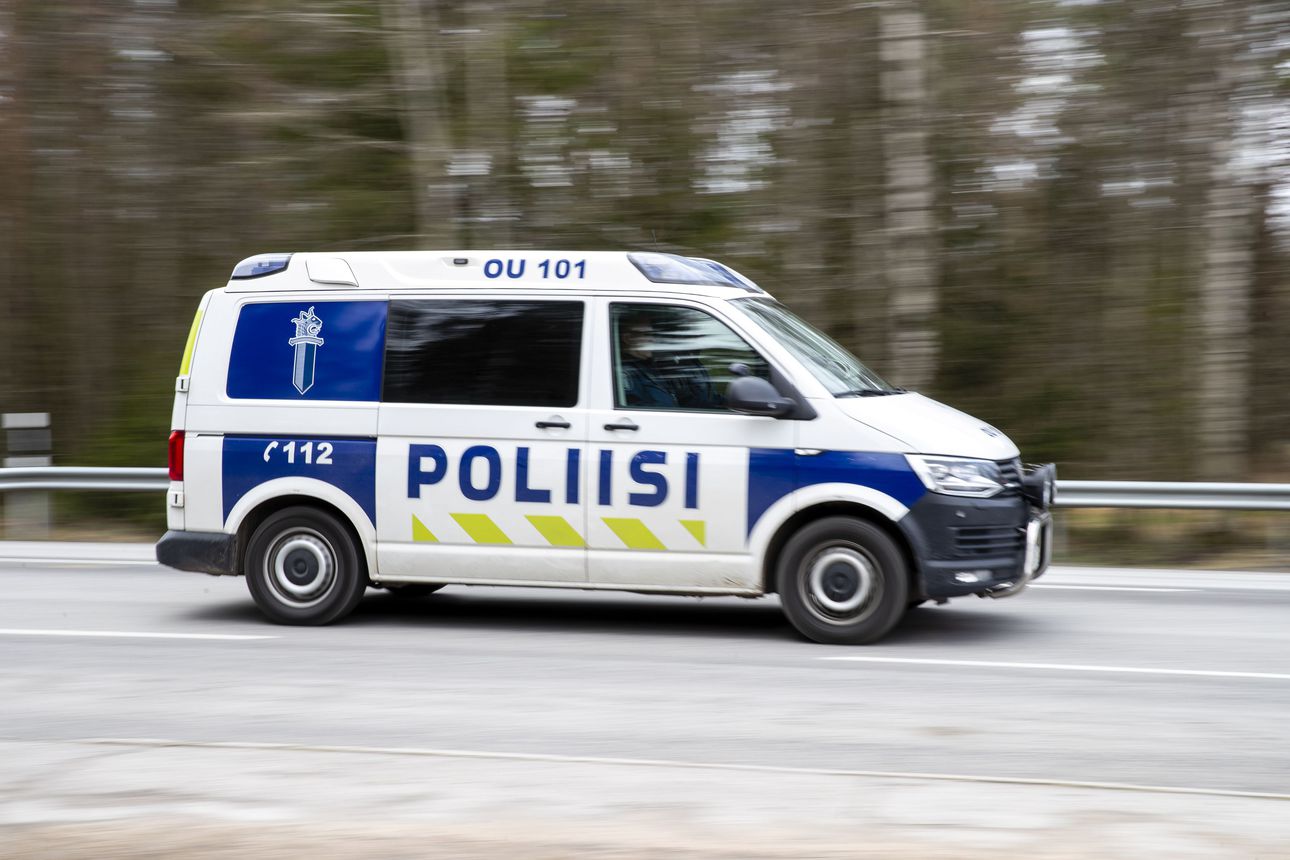 Huumekuski ajoi poliisia pakoon kovaa vauhtia ja aiheutti useita  vaaratilanteita – takaa-ajo päättyi Oulun keskustaan | Kaleva