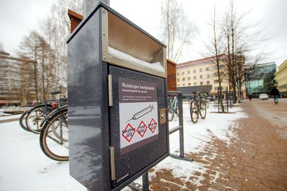 Viime vuonna Oulun yleisiltä katu- ja puistoalueilta löytyi liki 400 käytettyä huumeruiskua – nyt kaupunki hakee ongelmaan ratkaisua uusilla keräysastioilla